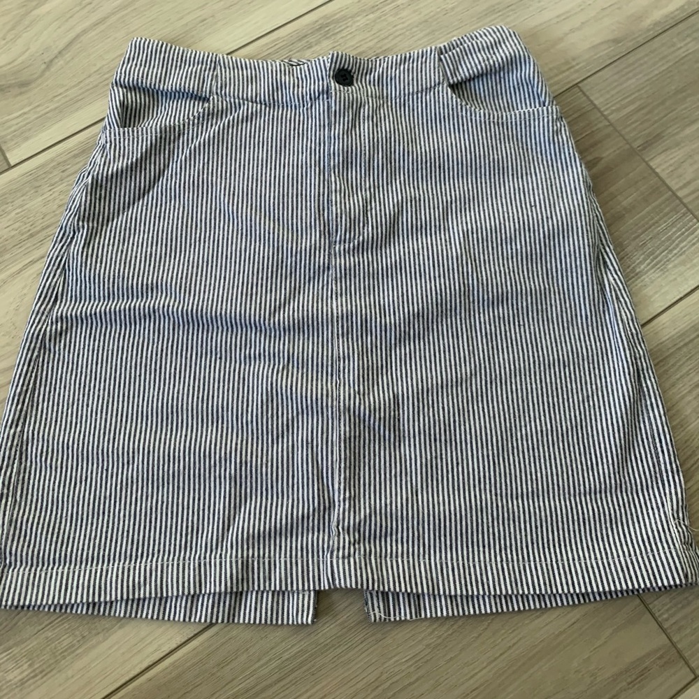 Brandy Melville mini pin stripe skirt